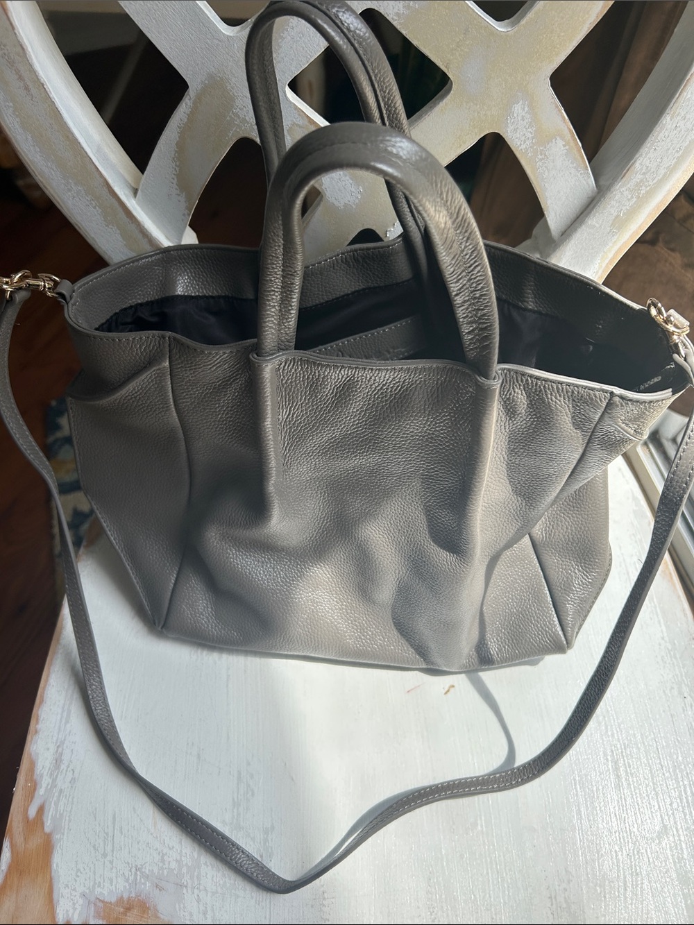Women's Gray Leather Shoulder Bag